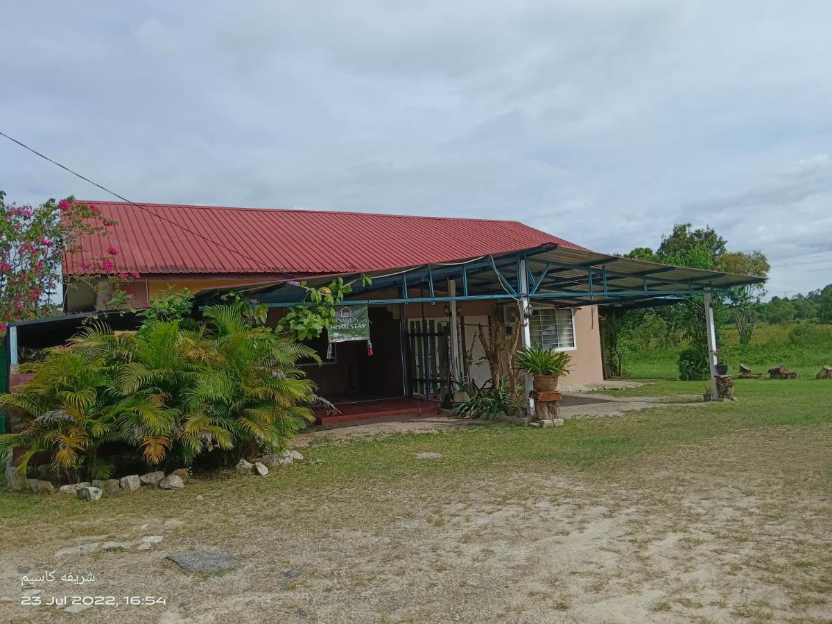 Embun Langkawi Pantai Cenang Villa Pantai Cenang  Buitenkant foto